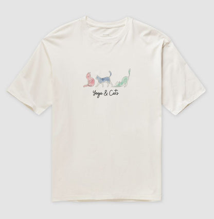 Camiseta Yoga & Cats em Algodão 100% – Estilo e Conforto
