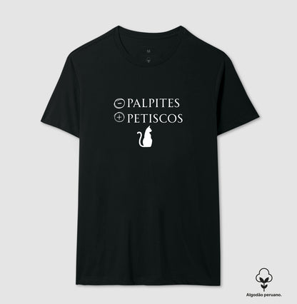 Camiseta Gato Menos Palpites Mais Petiscos em Algodão Peruano