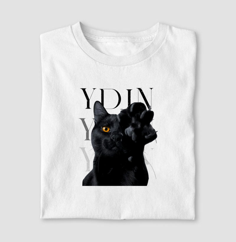 Camiseta YDIN Gato Preto – Sua Essência em Movimento